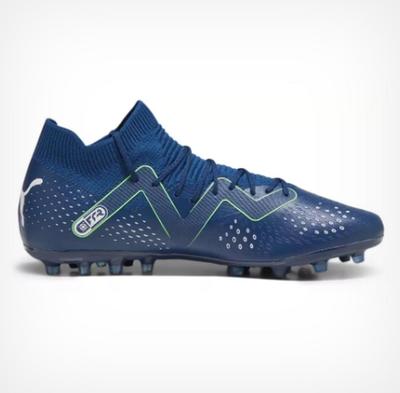 Chaussures spéciales de sport – Chaussures de football