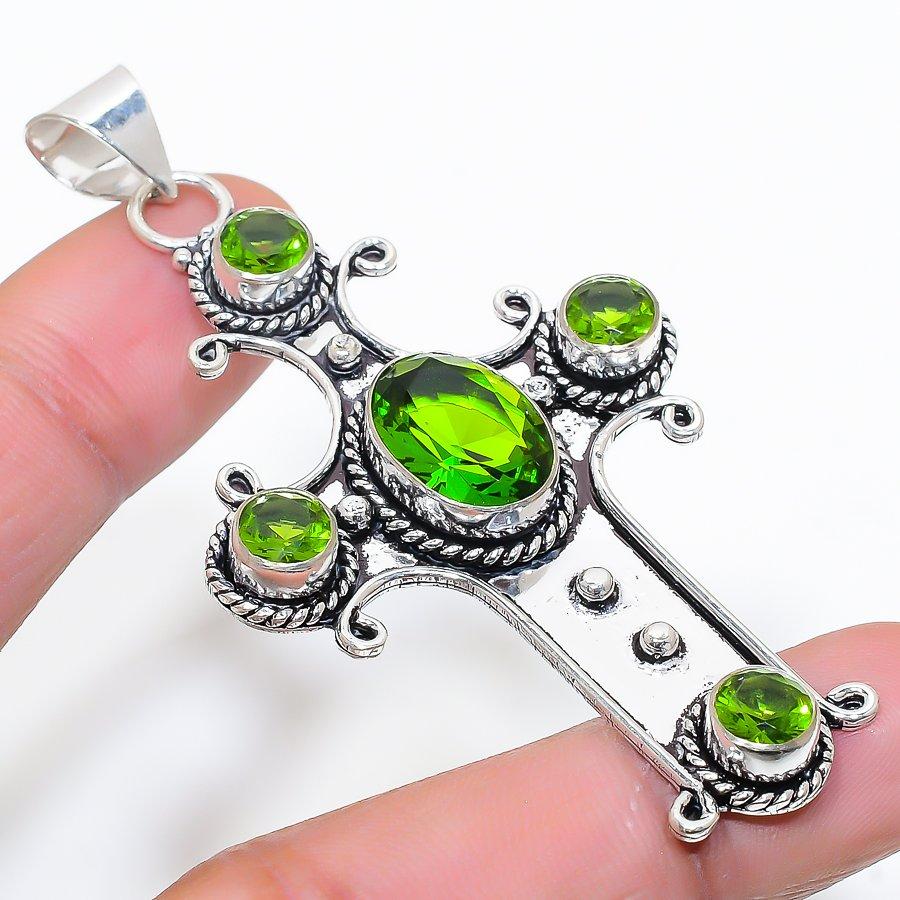 

Cross Peridot Gemstone Handmade Ethnic Jewelry Pendant 2.80 SR-10312