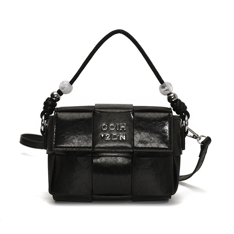 2025 Spring and Summer New Woven Design Sense Small Square Bag Women's Fashion Versatile Temperament Commuter Portable Messenger Women's Bag