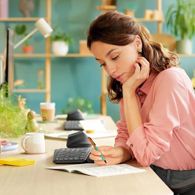 Logitech K860 Wireless Ergonomic Keyboard and Vertical Mouse Combo