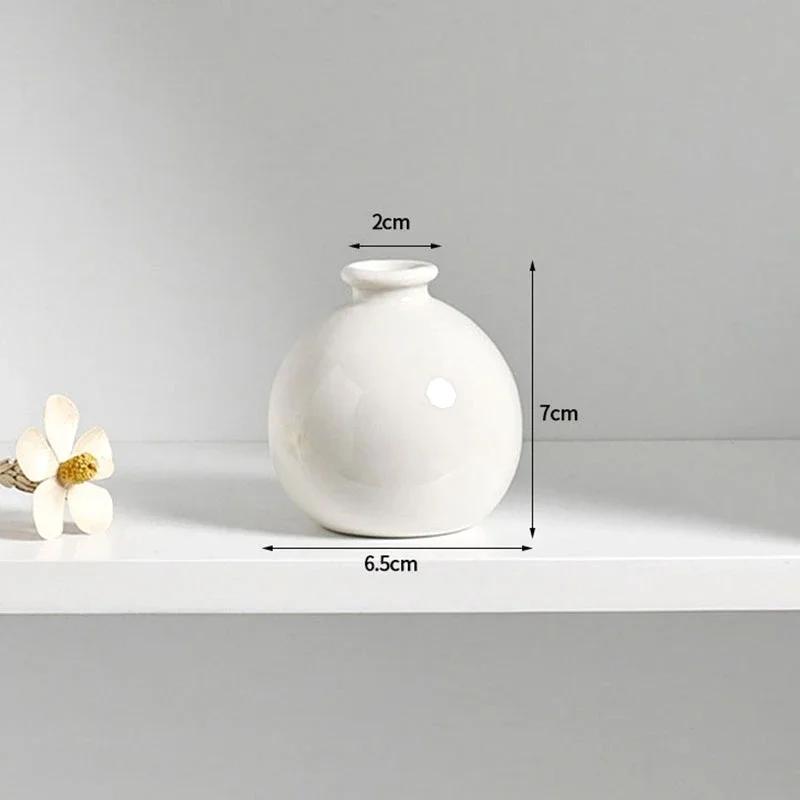 Colorful Ceramic Vase Flower Bottle Flower Vase Vases for Decoration Living Room Mini Solid Hydroponics Bottle Room Decor