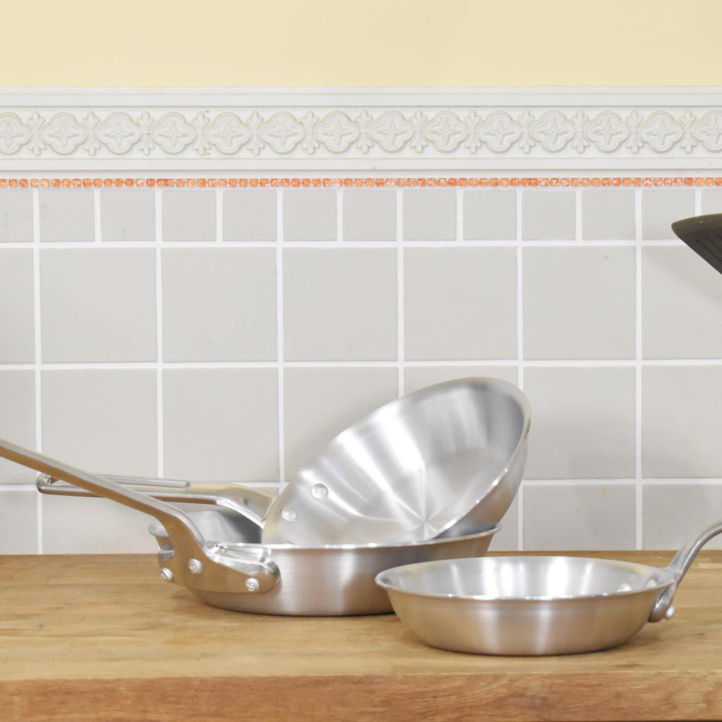 Akao Aluminum DON Frying Pan 21cm Aluminum Handle Japan AHL24021 Alloy, (Aluminum Die-cast)
