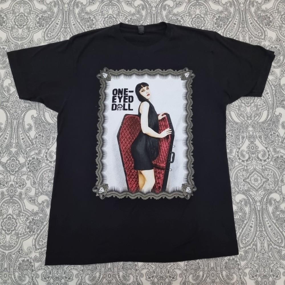 

Футболка мирового турне группы One-eyed Doll 2017 Something Wicked Tultexarge 2XL