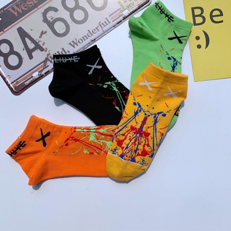 5 Pairs of Socks Men and Women Short Socks Tide College Style Hip Hop Black and White Yellow Cotton Socks