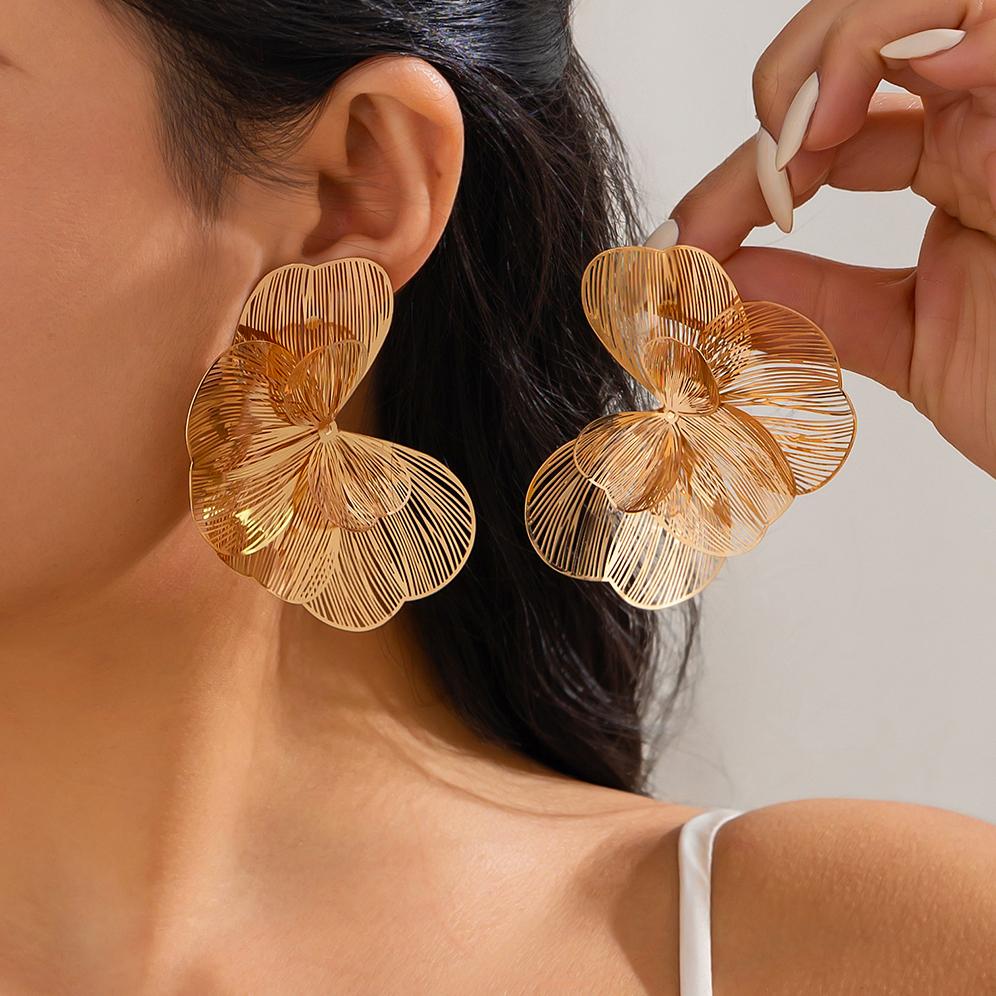Creative Chic Petal Flower Stud Earrings for Women Wed Bridal Piercing Earring Daily Jewelry Gifts