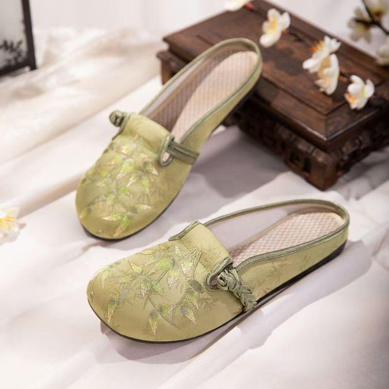 Women's Ethnic Style Silk Flat sole Baotou Slippers Summer New Rubber Sole Non Slip Breathable Home Slipper Outdoor Half Slipper
