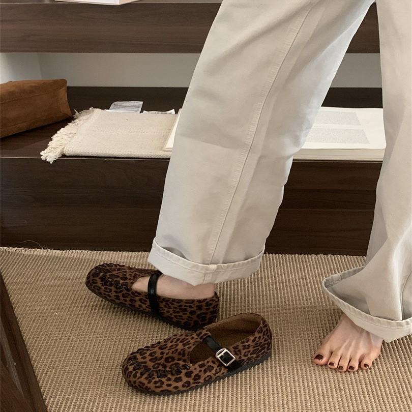 Retro square head Mary Jane shoes women's 2025 autumn new versatile soft sole suede low heel square head single shoes lazy shoes