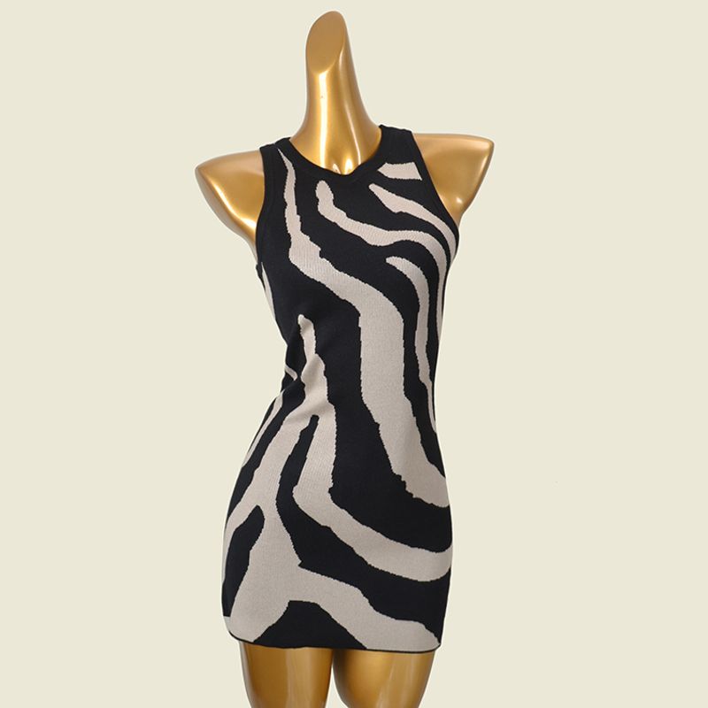 

Zebra-Print Slim-Fit Sleeveless Dress Black S