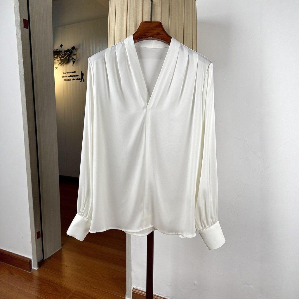 Women's Elegant V-neck Silk Pullover Shirt, Long Sleeve, Loose Fit, Slimming, Mulberry Silk, Perfect for Spring/Summer Commuting.