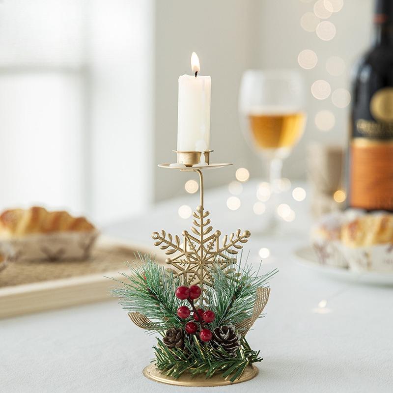 

2026 Christmas Candle Holder Santa Claus Elk tree Golden Iron Candlestick New Year Table Ornaments Xmas Gift Decor for home