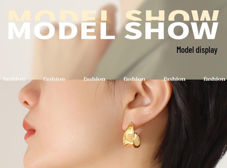 European Irregular C-shaped Geometric Gold-plated Titanium Steel Stud Earrings