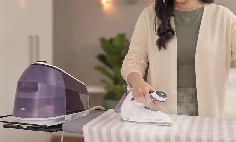 Steam Generator BRAUN IS524, Violet & White