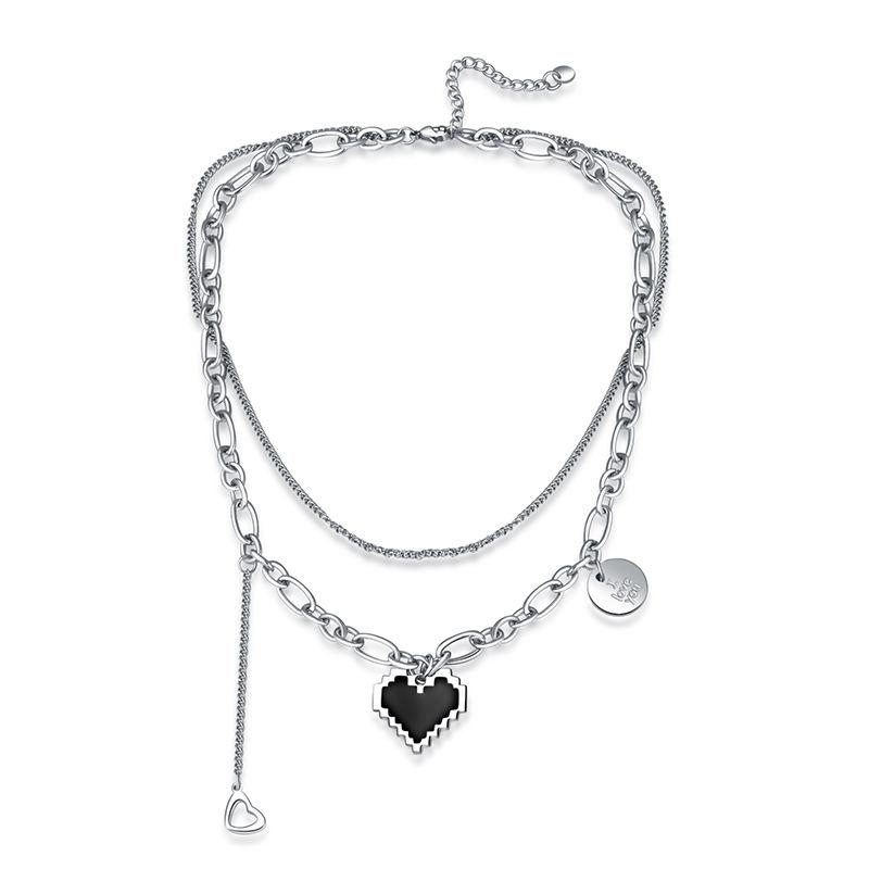 

Steel Titanium Fashionable Heart Necklace For Women With Simple And Style Elegant срібний