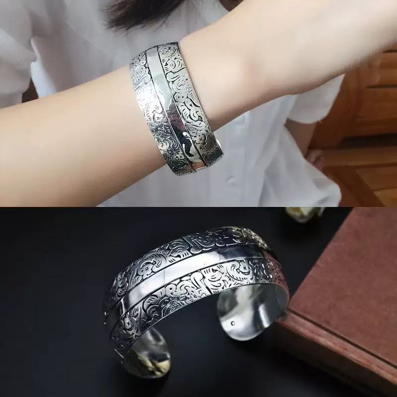 Bohemian Etnický Styl Retro Stříbrný Široký Náramek pro Ženy Vyřezávaný Květ Otevírací Módní Náramek Boho Vintage Šperky