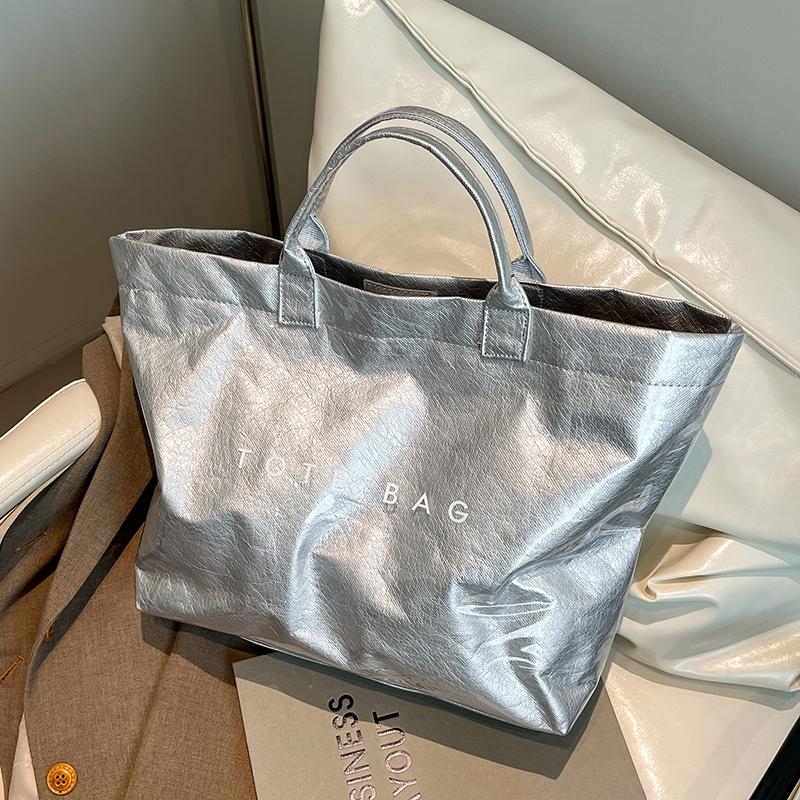 Women's Large Capacity Tote Bags Summer Casual Letter Waterproof Handbags 2025 New College Student Commuting Shopping Bag