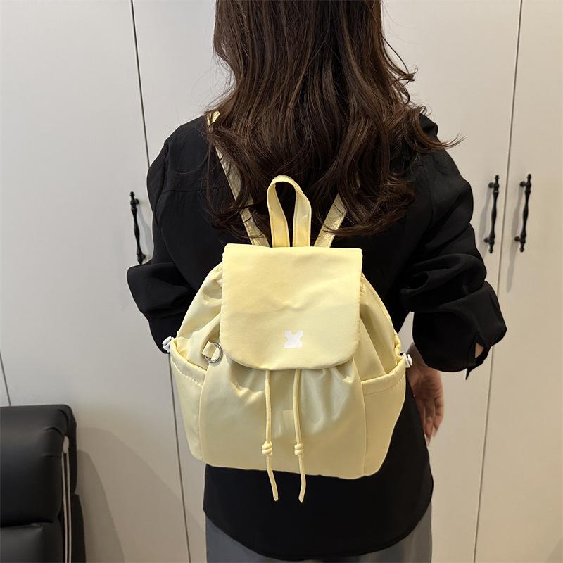 Backpack Casual Large-capacity Schoolbag Lightweight Checkered Hand-held Backpack for College Students Casually