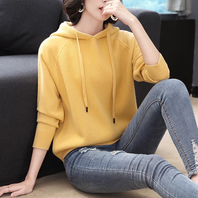 Women's Trendy 2024 Korean-Style Short Hooded Sweatshirt: New Color, Knitted Base Layer for Spring/Autumn