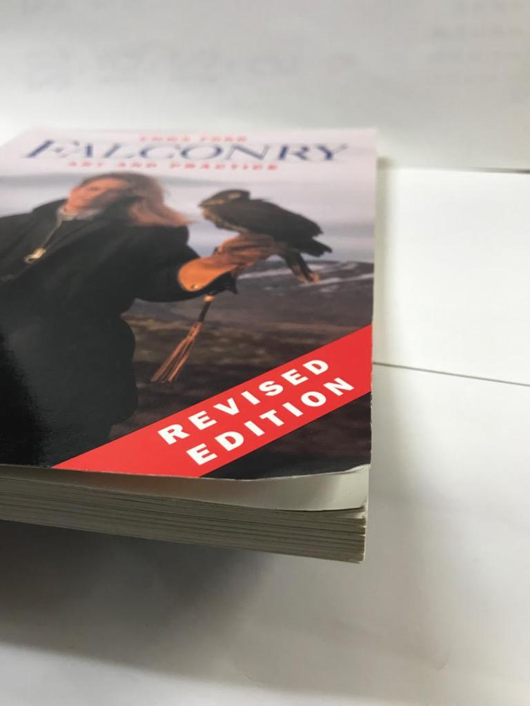 [USED] Falconry: Art and Practice (Revised Edit)