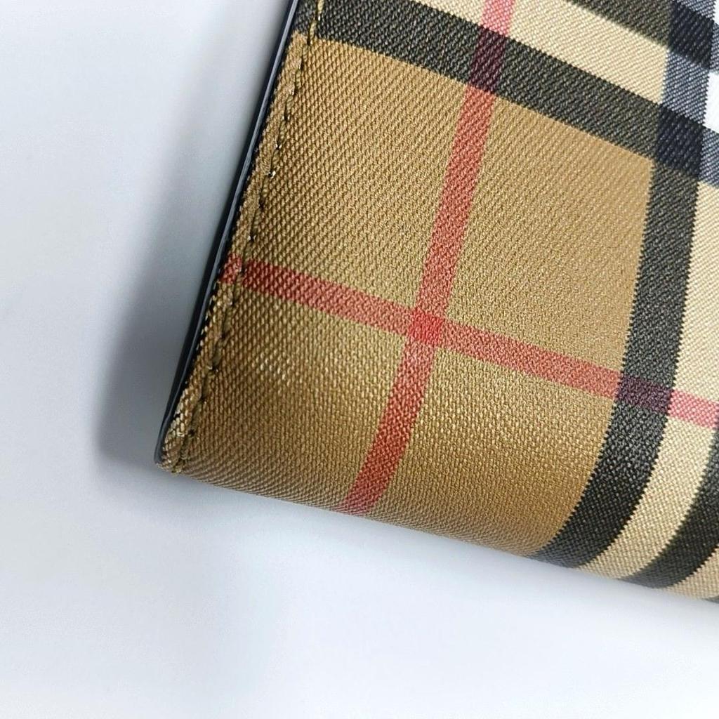 [Pre-Owned] Brown Coated Canvas Wallet With Gold Hardware - Very Good #5I7B25