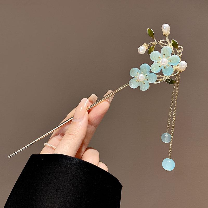Elegant Retro Tassel Hairpin for Hanfu Updo - Women's Chinese Style Metal Hair Clip