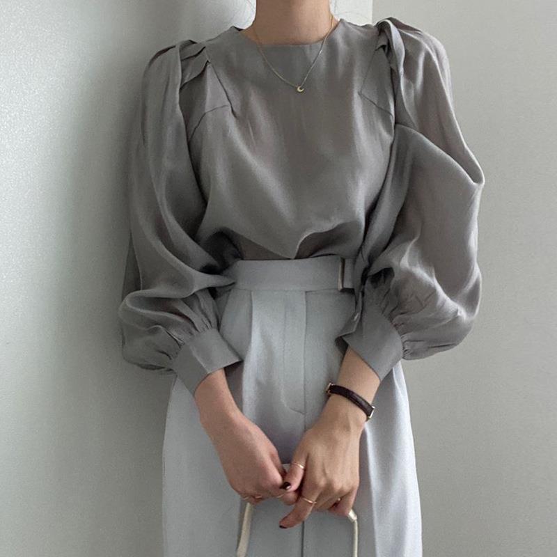 Round neck bubble sleeve shirt with early autumn temperament Korean chic French minimalist feminine top versatile shirt