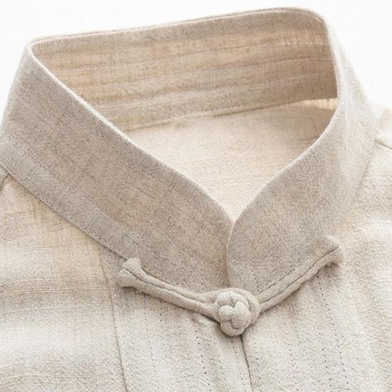 Lässiges zweiteiliges Set für Männer im chinesischen Stil mit Stehkragen, langen Ärmeln und Schnallen