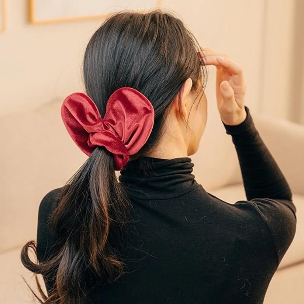 Velvet Heart Scrunchie (21HT041) Ivory