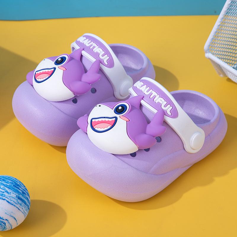 Non-slip cute cartoon shark clogs children's slippers for boys, girls, toddlers, and young kids summer sandals