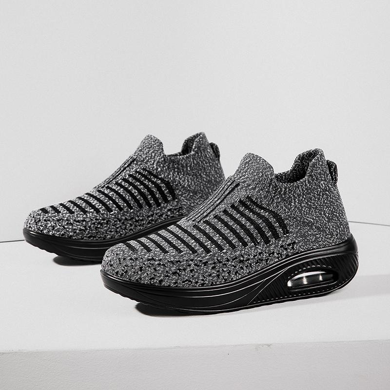 Fashion Women Sneakers 2025 Spring Flat Shoes Slip On Platform Sneakers for Women Black Breathable Mesh Sock Sneakers Shoes