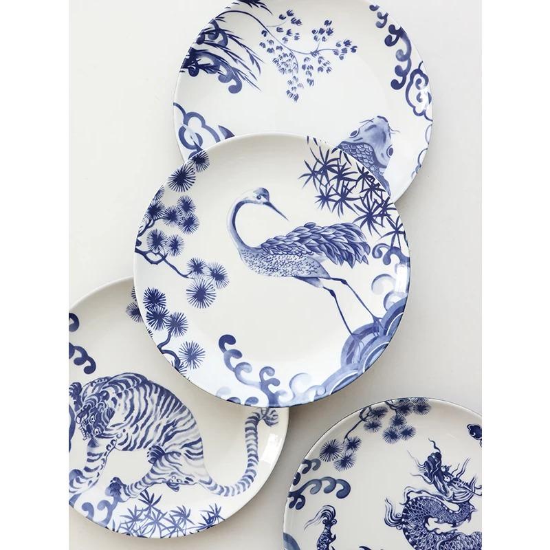 Čínské malované dezertní talíře s příznivými zvířaty, vintage modrobílý keramický talíř pod glazurou, odpolední čaj, nádobí