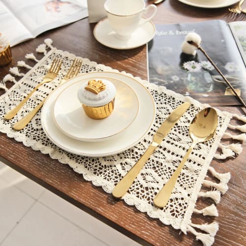 Two White Lace Placemats, Nordic Style, Heat-Resistant, Vintage Afternoon Tea Coasters