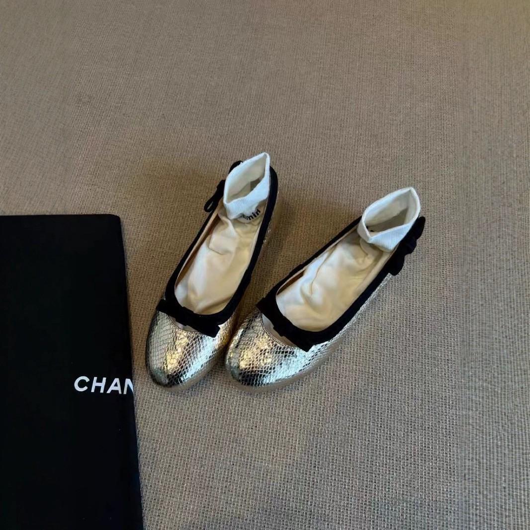 

Версия из овчины Французский круглый носок бант лето новая плоская балетка одинарная обувь женская с мелким вырезом темперамент туфли Мэри Джейн 35