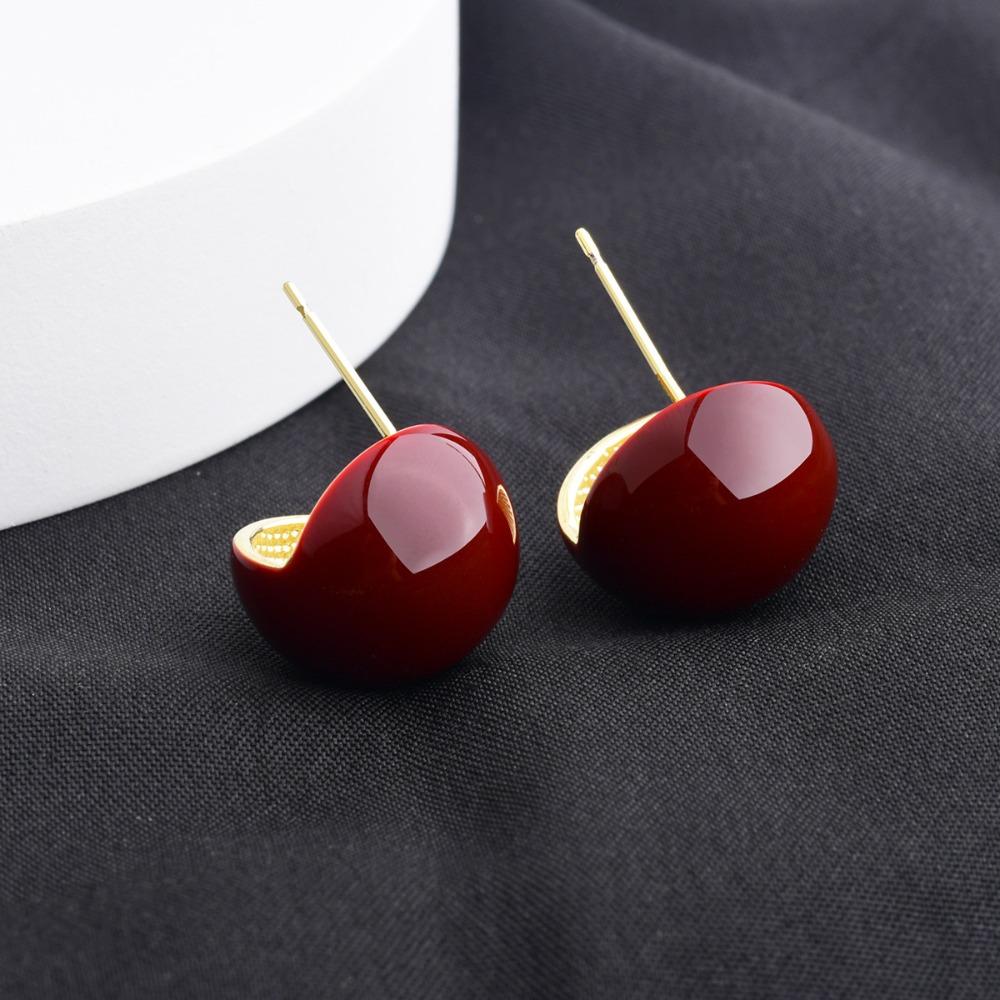 New retro light luxury Ankola red ball stud earrings, ear buckles, personalized versatile and festive temperament earrings