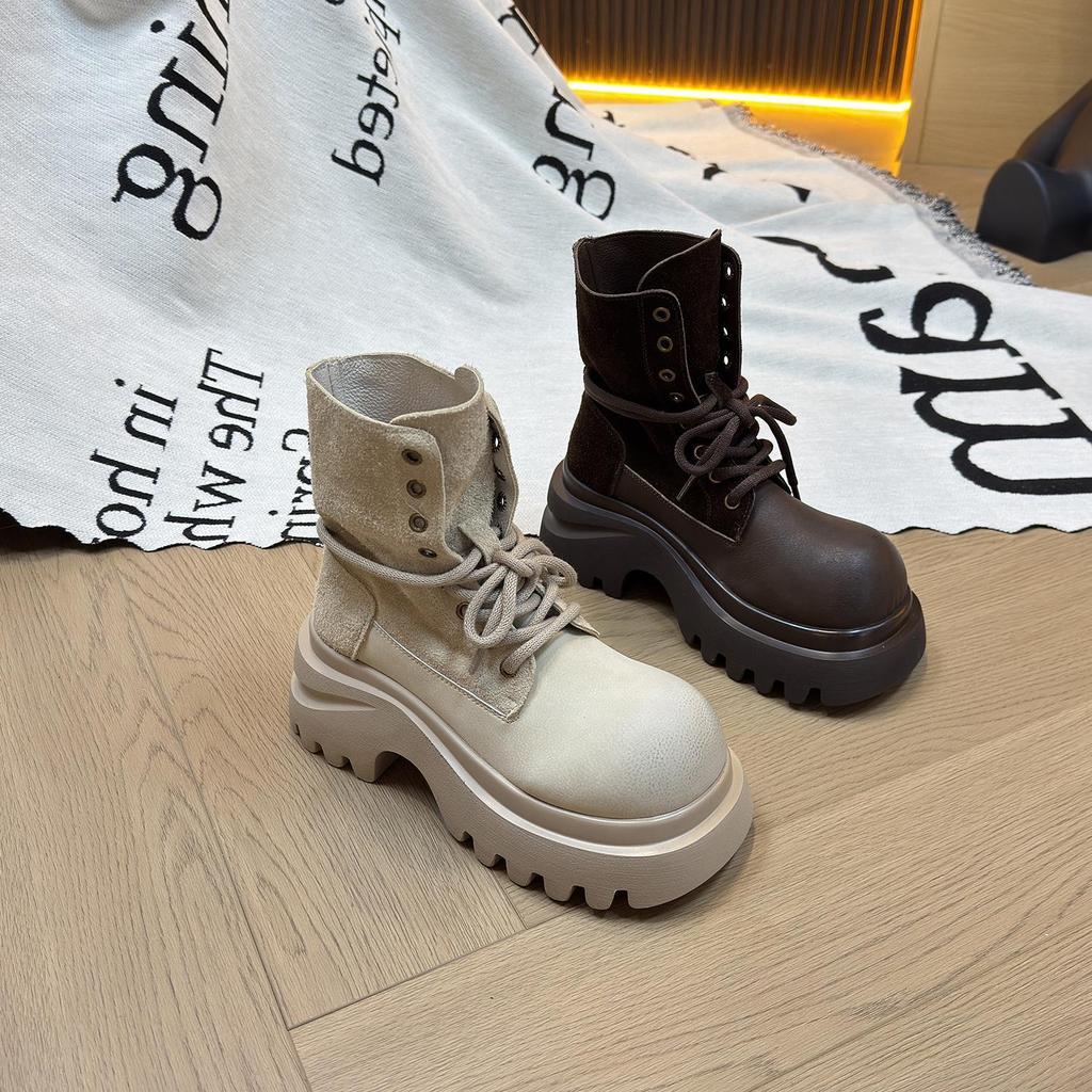 Plateau-Chelsea-Boots im Retro-Stil, Damenstiefel aus weichem Leder, große gelbe Stiefel, Herbst/Winter 2025, neue runde Zehenkappe, modische, vielseitige Kurzstiefel