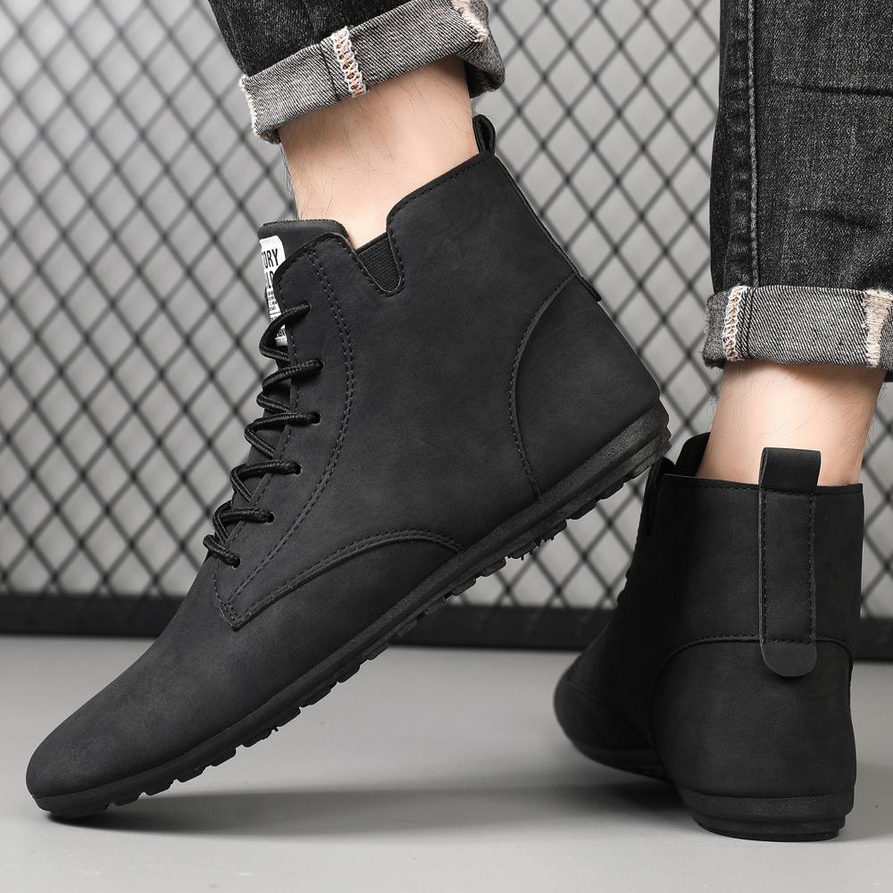 Fashion Men High Top Suede Casual Shoes with Brown Leather Lace Up Ankle Boots Cushioned Insoles Anti Slip Black Sole Retro Style Boots