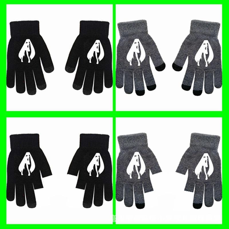 One Piece, Luffy, Chopper, Zolona Mero, Anime Online Game Peripheral Gloves, Gray Full-finger Autumn and Winter Warm and Cold Protection