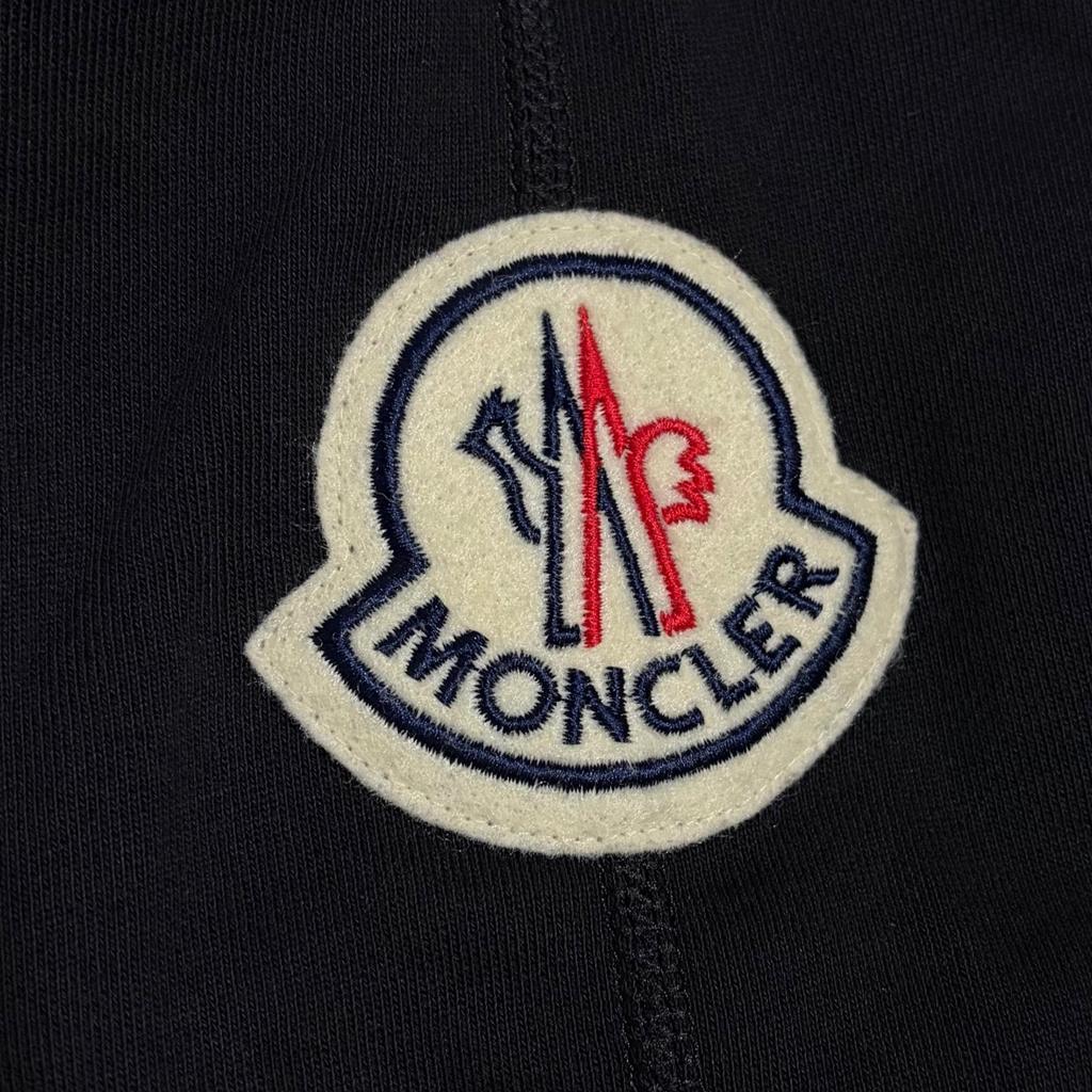 Used MONCLERsweat Black Mens