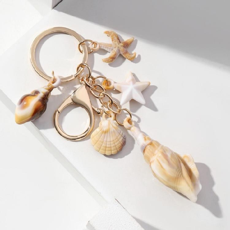Exquisite Shell Keychain Conch Starfish and Star Pendant Keyring Bag Decoration Fashionable Beach Vacation Accessory