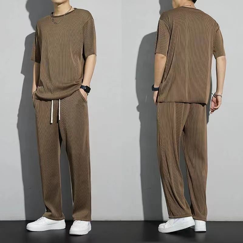 Tuta Sportiva da Uomo di Alta Gamma in Seta di Ghiaccio Uso Casalingo Casual Pantaloni Lunghi Maniche Corte Top Asciugatura Rapida Set Collezione Estiva
