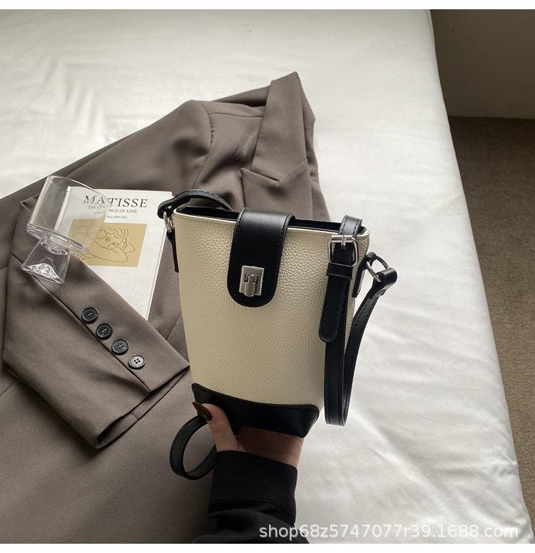 Foreign Style Ins Versatile Bucket Small Bag Women's 2025 New Summer Niche Design Mobile Phone Bag Shoulder Messenger Bag