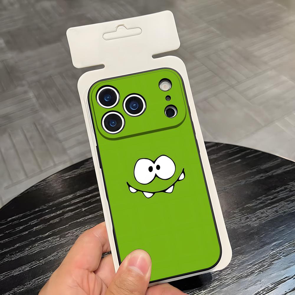 

Милый Чехол Для Телефона Om Nom Kawaii Для IPhone 17 Air 16 E Pro Max 15 14 13 Mini 12 Pro 11 Max Plus Черный Мягкий Чехол iPhone 16e