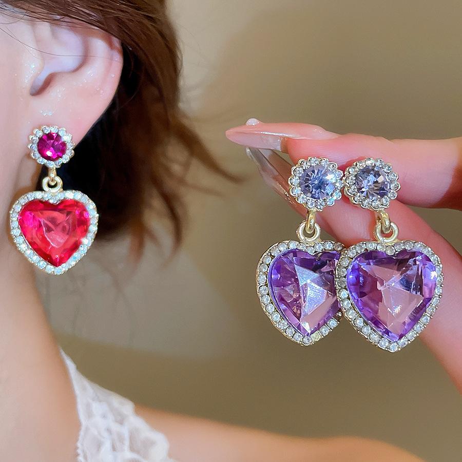 Inlaid Rhinestone Love Pendant Earrings for Women European and American Palace Style Drop Earrings Light Luxury Zircon Gifts