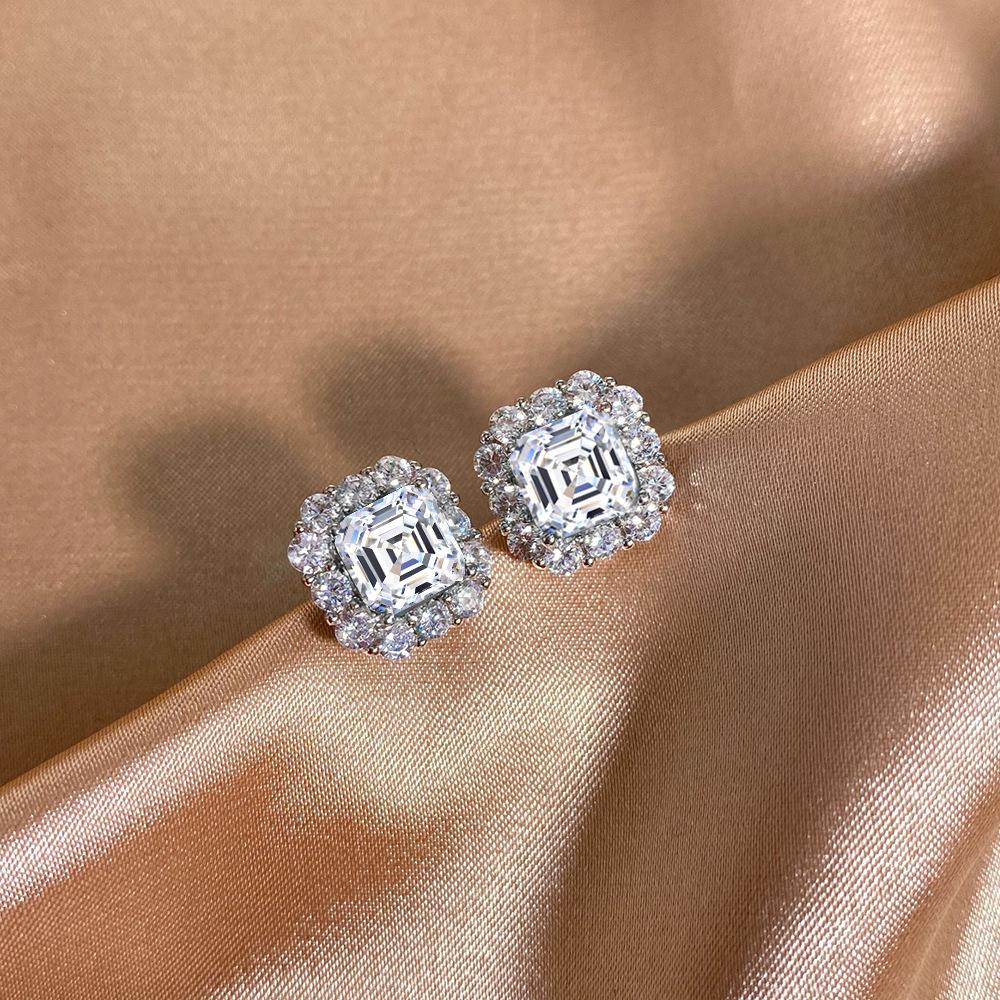 Gica Gema High Carbon Diamond Stud Earrings 925 Sterling Silver 7*7mm Square Colors Gemstone Romantic Fine Jewelry Wedding Party Gifts New Trend
