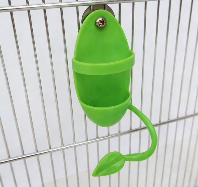 

1/2pcs Bird Cuttlebone Holder Bird Cage Feeding Holder Vegetable Fruits Cuttlebone Holder for Parrot Budgies Parakeet Cockatiel