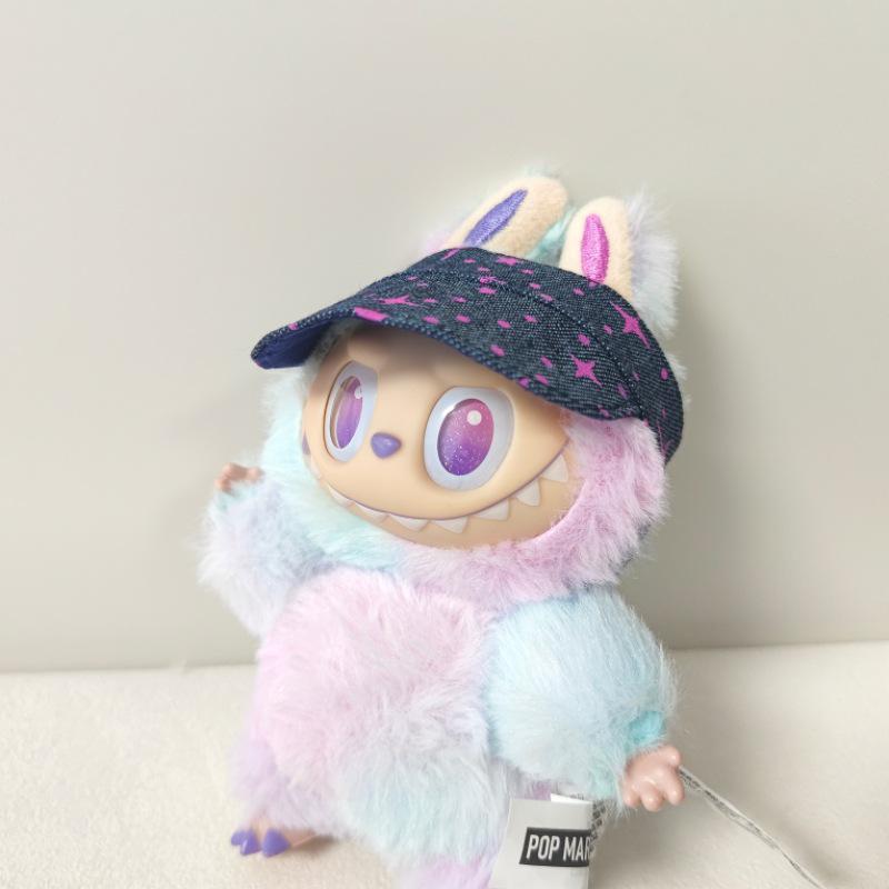 

Лабубу 17 см Виниловая шляпа: Бейсболка, Костюм куклы Макарон, Аксессуары для переодевания Cap Only, No Doll