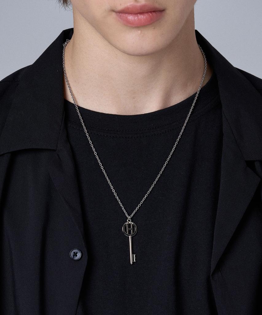 Hawha Key Slim Necklace