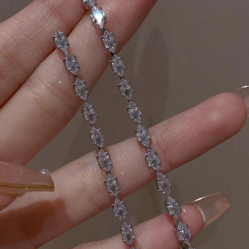Luxurious Sparkling Zircon Stud Earrings for Women Fashion Long Tassel Teardrop Shaped Earrings Wedding Party Jewelry Gifts