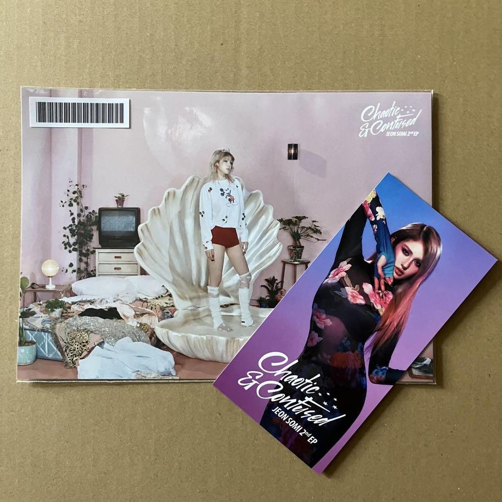 [USED] SOMI Chaotic & Confused YG ktown4u Bonus