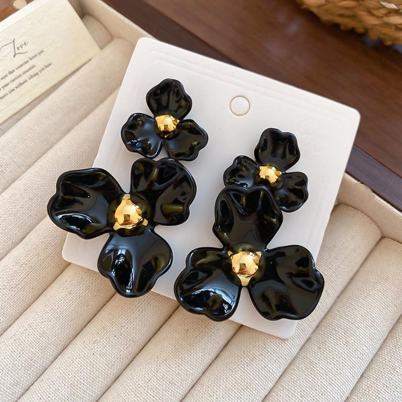 Silver Needle Black Crystal Geometric Stud Earrings Niche Versatile Earrings Temperament Light Luxury Premium Earrings