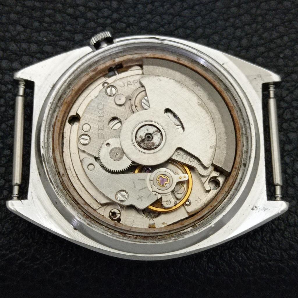 SEIKO 5 AUTOMATIC 7009A JAPAN MENS VINTAGE GOLDEN COLOR DIAL WATCH a701627-5 R206c-a701627